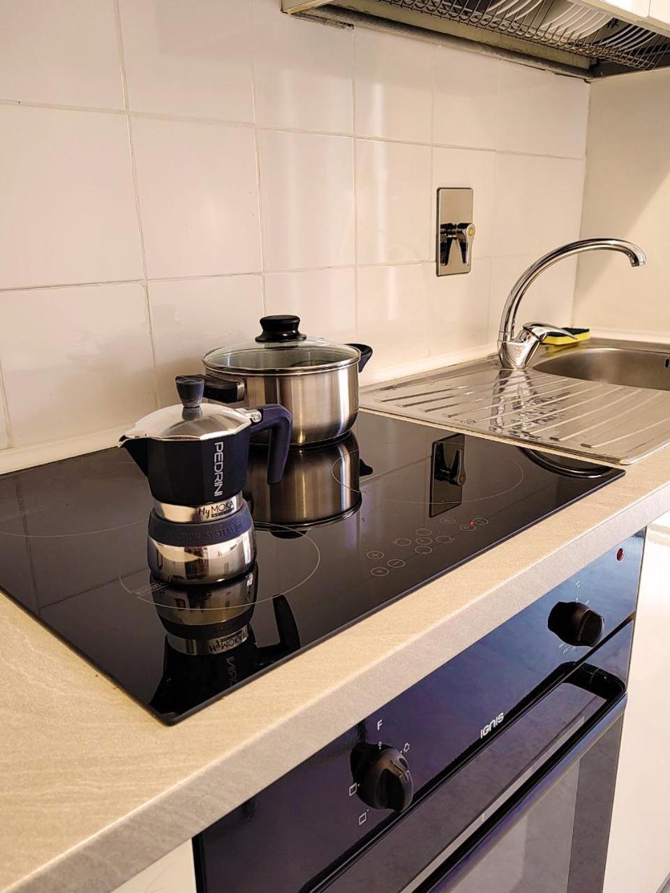 Vivirome - 2 Bedrooms Apartment - San Giovanni Roma Exterior foto