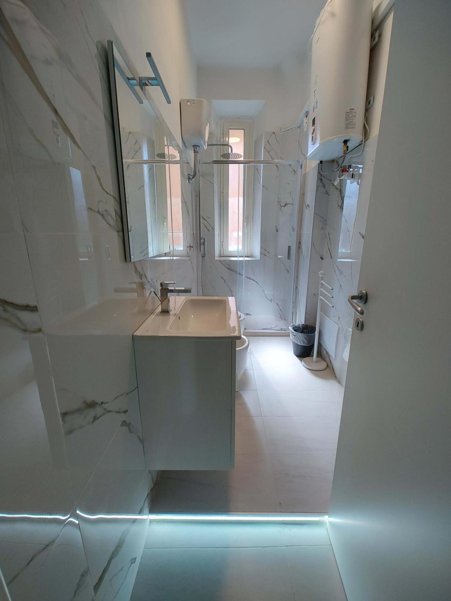 Vivirome - 2 Bedrooms Apartment - San Giovanni Roma Exterior foto
